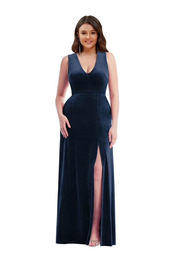 Sleeveless Dark Navy Sheath V-Neck Formal Plus Size Evening Dress